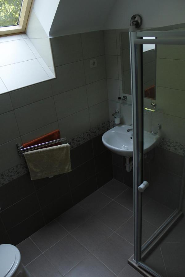 Hotel Hunor Lovastanya Kunbaracs Zewnętrze zdjęcie