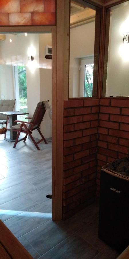 Hotel Hunor Lovastanya Kunbaracs Zewnętrze zdjęcie